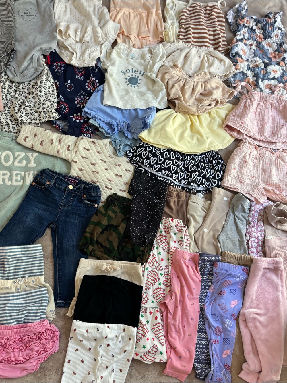 Huge girls 70 piece lot baby clothes most 12 to 18 months